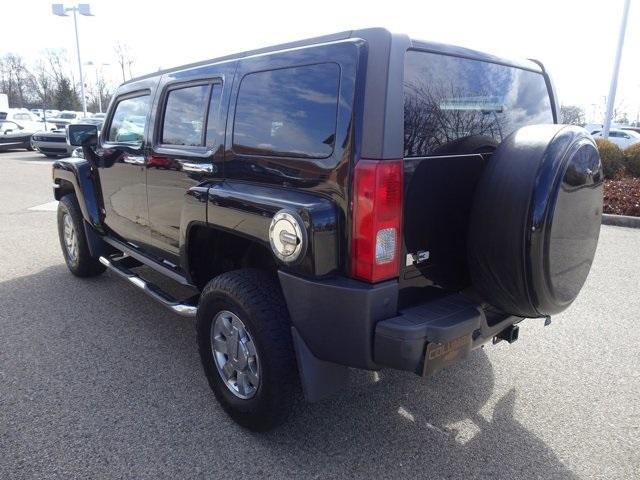 used 2009 Hummer H3 car, priced at $14,575