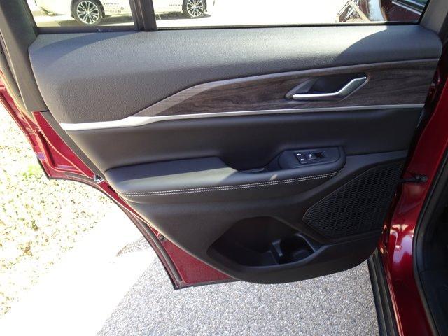 used 2023 Jeep Grand Cherokee car, priced at $36,797