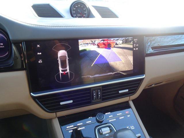 used 2022 Porsche Cayenne car