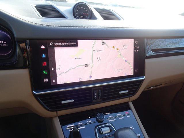 used 2022 Porsche Cayenne car
