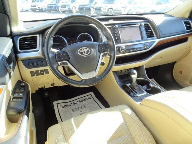 used 2019 Toyota Highlander car, priced at $25,215