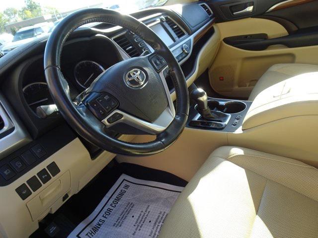 used 2019 Toyota Highlander car, priced at $25,215