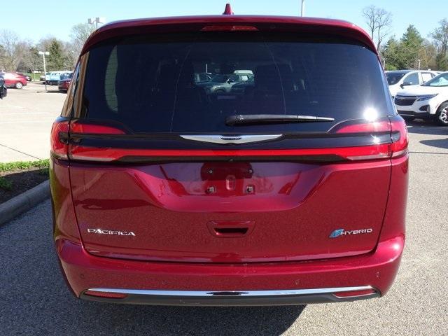 used 2022 Chrysler Pacifica Hybrid car, priced at $25,874
