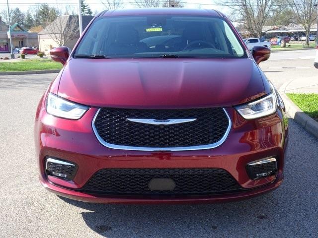 used 2022 Chrysler Pacifica Hybrid car, priced at $25,874