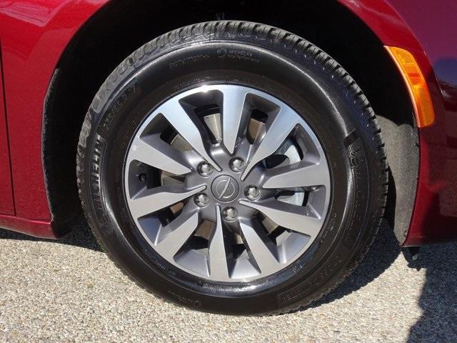 used 2022 Chrysler Pacifica Hybrid car, priced at $25,874