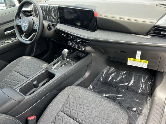 new 2025 Nissan Kicks car, priced at $24,695