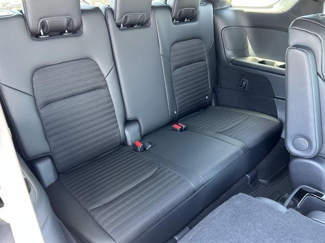 new 2025 Nissan Pathfinder car, priced at $43,398