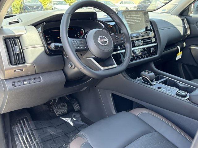 new 2025 Nissan Pathfinder car, priced at $51,753