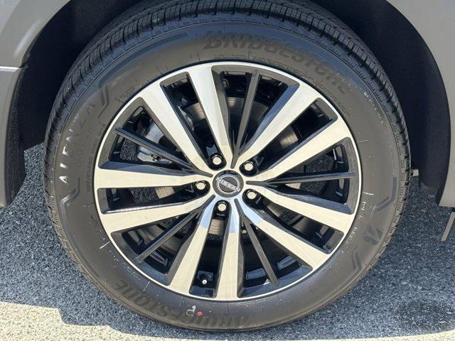 new 2025 Nissan Pathfinder car, priced at $51,753