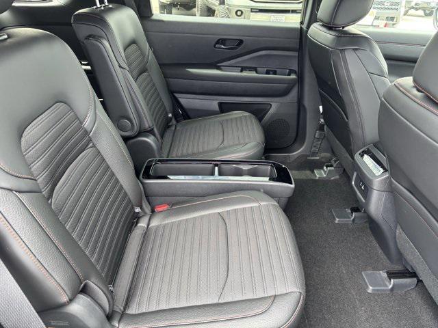 new 2025 Nissan Pathfinder car, priced at $43,467