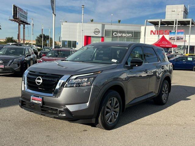 new 2025 Nissan Pathfinder car, priced at $39,455