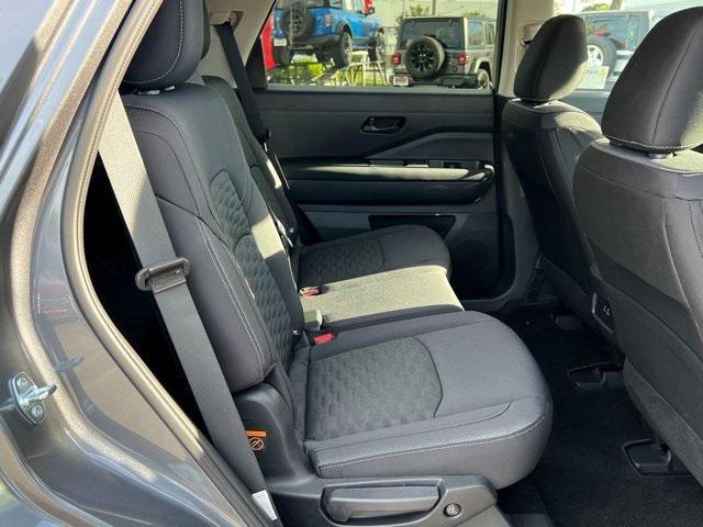 new 2025 Nissan Pathfinder car, priced at $38,455
