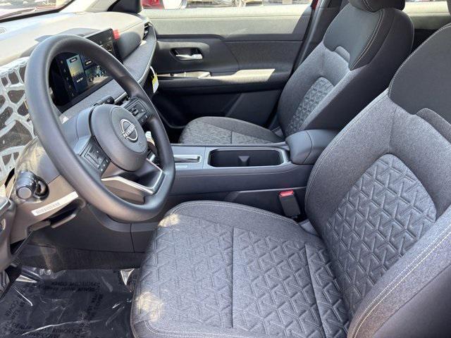 new 2025 Nissan Kicks car, priced at $25,068