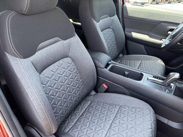 new 2025 Nissan Kicks car, priced at $25,068