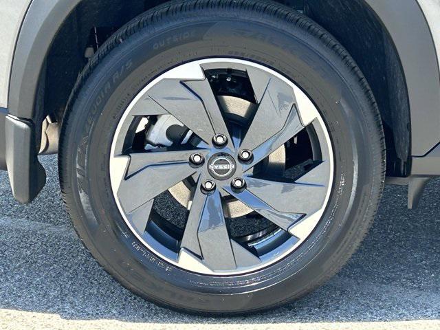 new 2025 Nissan Rogue car, priced at $32,461