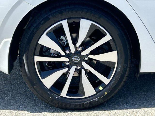 new 2025 Nissan Sentra car, priced at $26,782