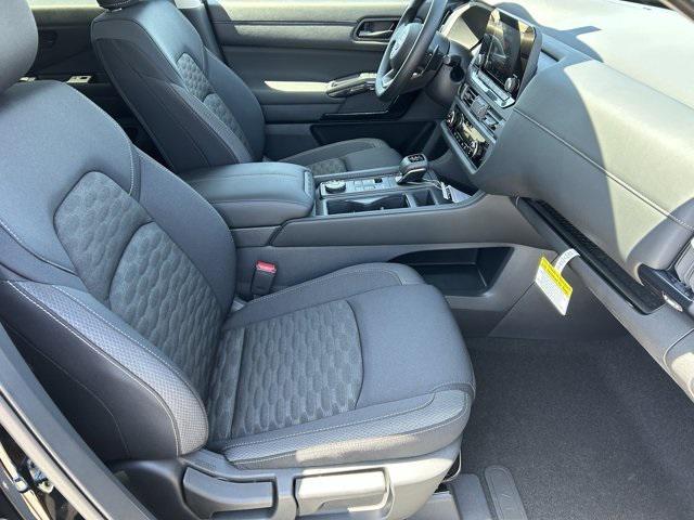 new 2025 Nissan Pathfinder car, priced at $38,184