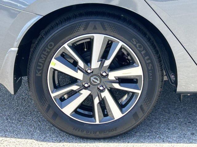 new 2025 Nissan Versa car, priced at $21,911