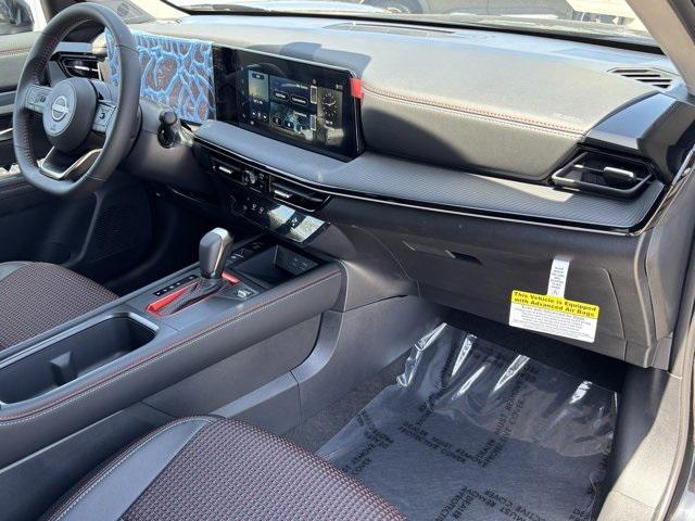 new 2025 Nissan Kicks car, priced at $26,912