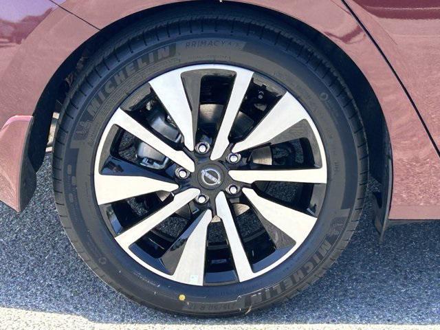 new 2025 Nissan Sentra car, priced at $26,378