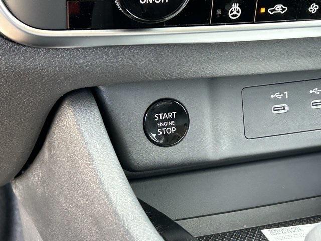 new 2025 Nissan Rogue car, priced at $33,627