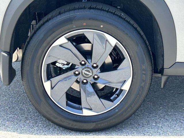 new 2025 Nissan Rogue car, priced at $30,265