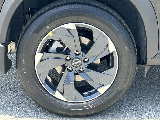 new 2025 Nissan Rogue car, priced at $30,357