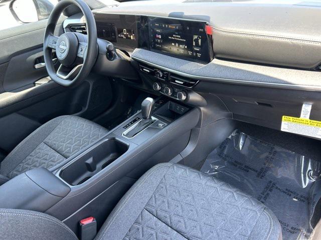 new 2025 Nissan Kicks car, priced at $24,013