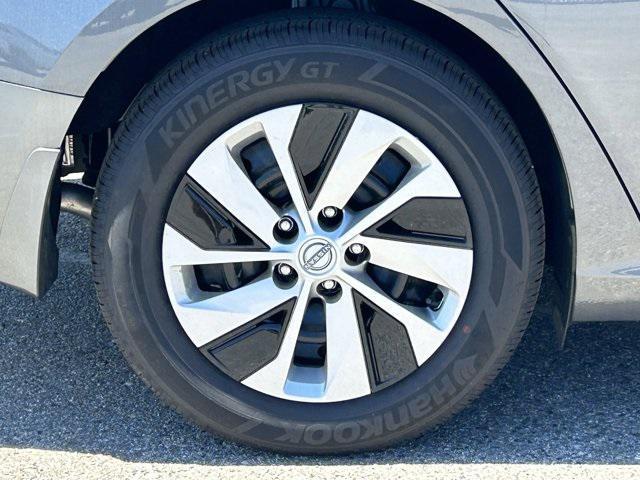 new 2025 Nissan Altima car, priced at $26,937