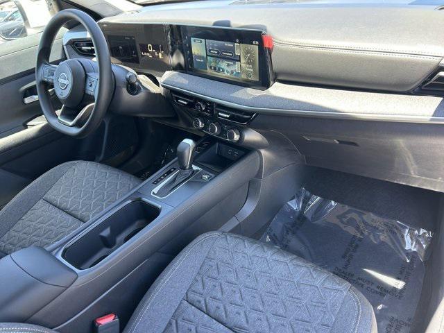 new 2025 Nissan Kicks car, priced at $24,868