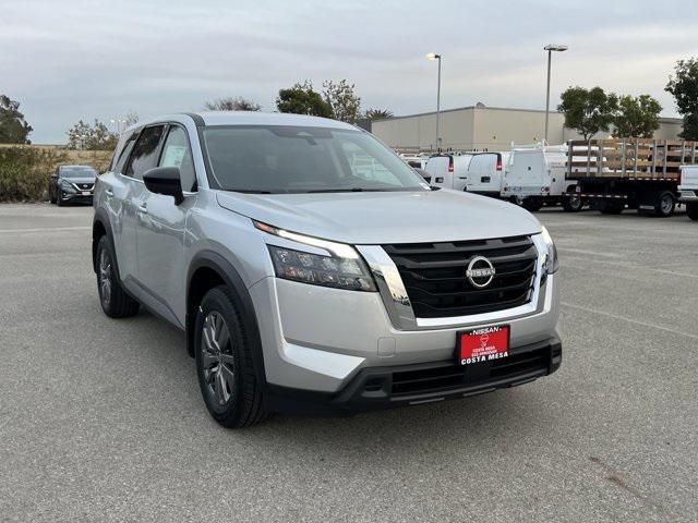 new 2025 Nissan Pathfinder car, priced at $41,010