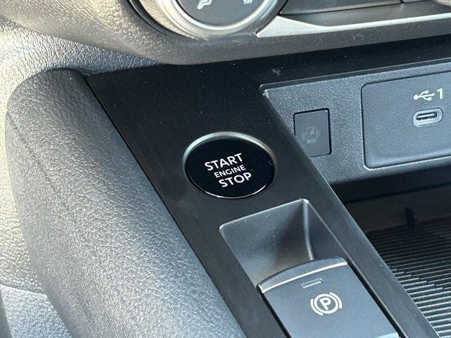new 2025 Nissan Kicks car, priced at $24,267