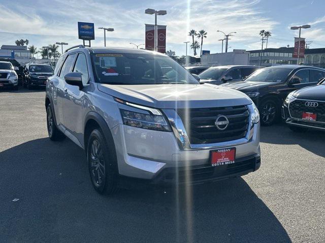 used 2022 Nissan Pathfinder car, priced at $25,498