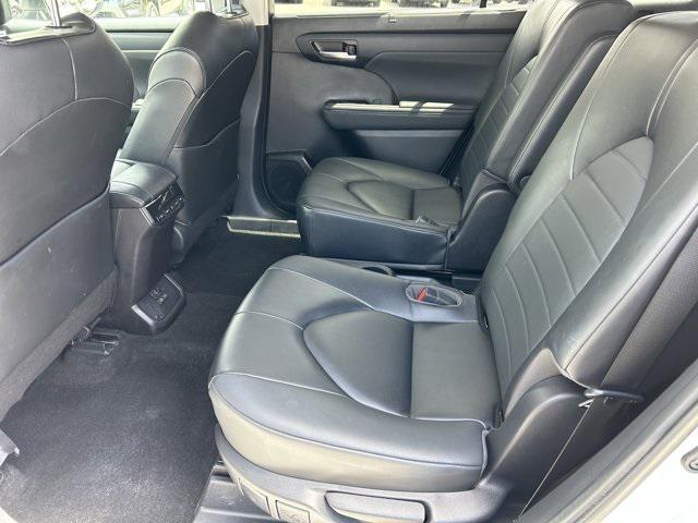 used 2023 Toyota Highlander car, priced at $34,530