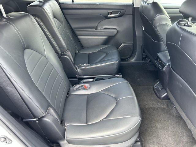used 2023 Toyota Highlander car, priced at $38,327