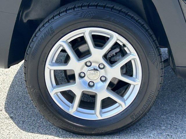 used 2021 Jeep Renegade car, priced at $21,345