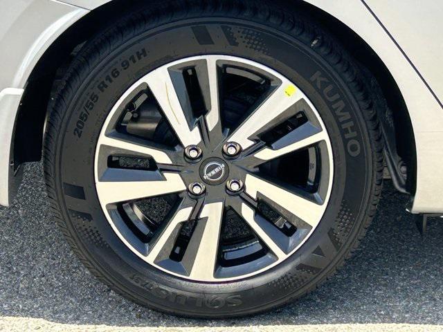 new 2025 Nissan Versa car, priced at $21,911