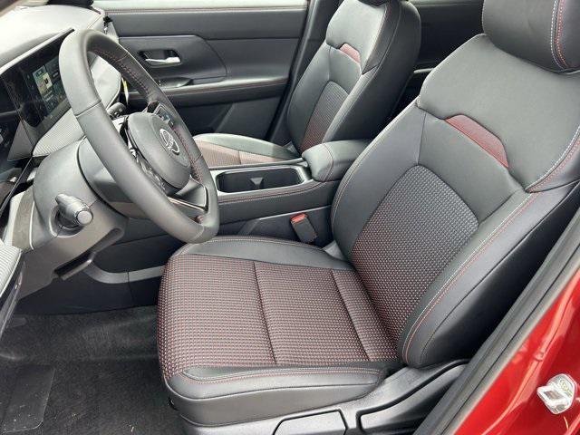 new 2025 Nissan Kicks car, priced at $27,476