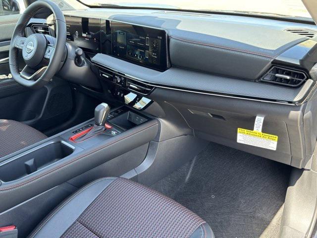 new 2025 Nissan Kicks car, priced at $27,412