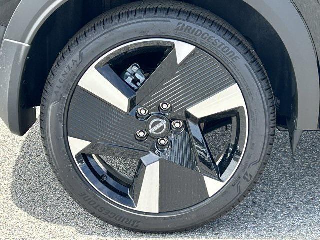 new 2025 Nissan Kicks car, priced at $27,547