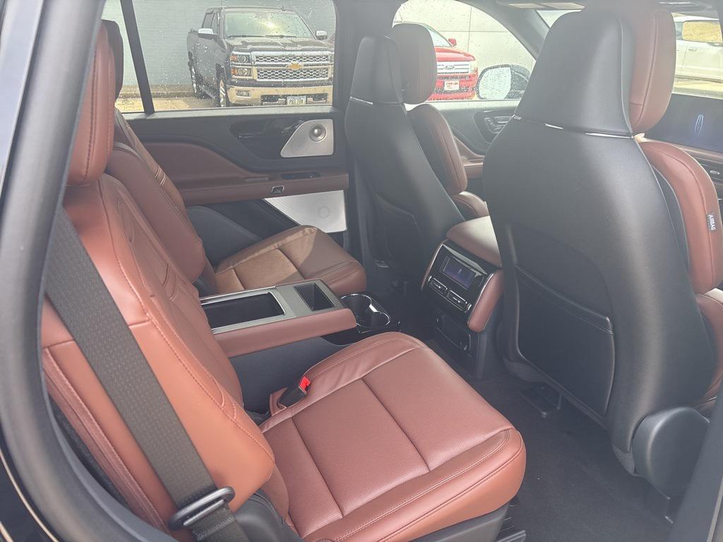 new 2025 Lincoln Aviator car, priced at $81,265