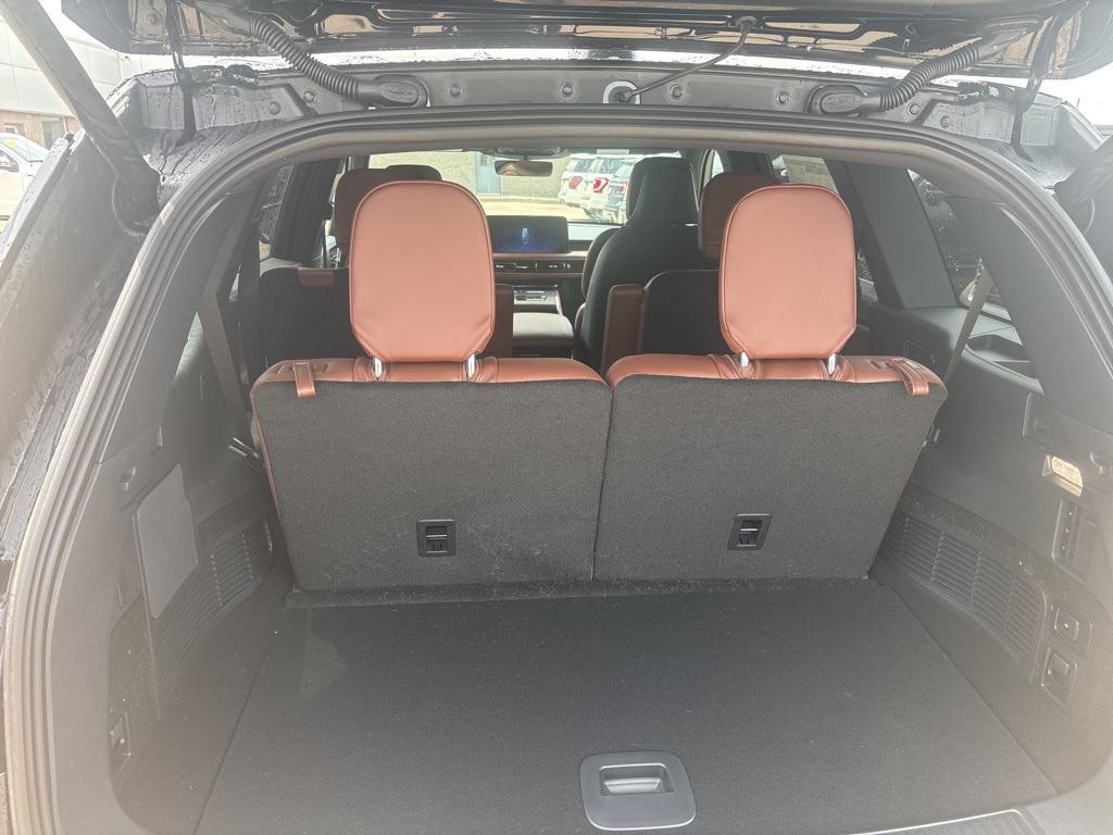 new 2025 Lincoln Aviator car, priced at $81,265