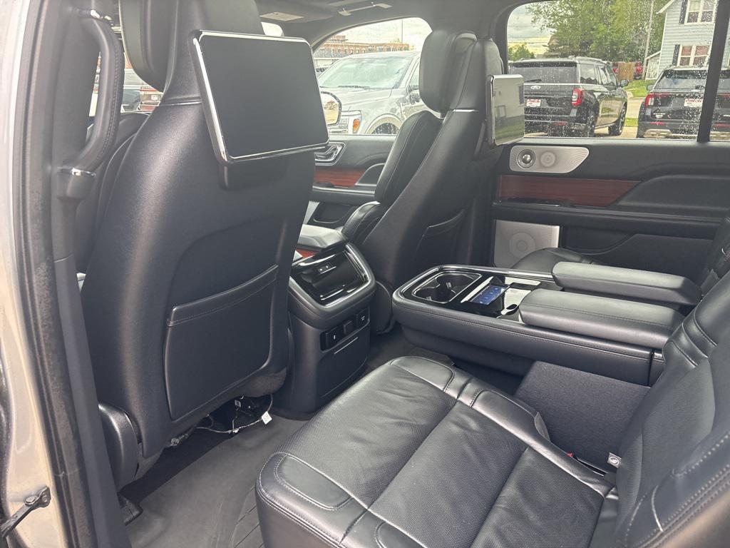 used 2022 Lincoln Navigator car, priced at $63,135