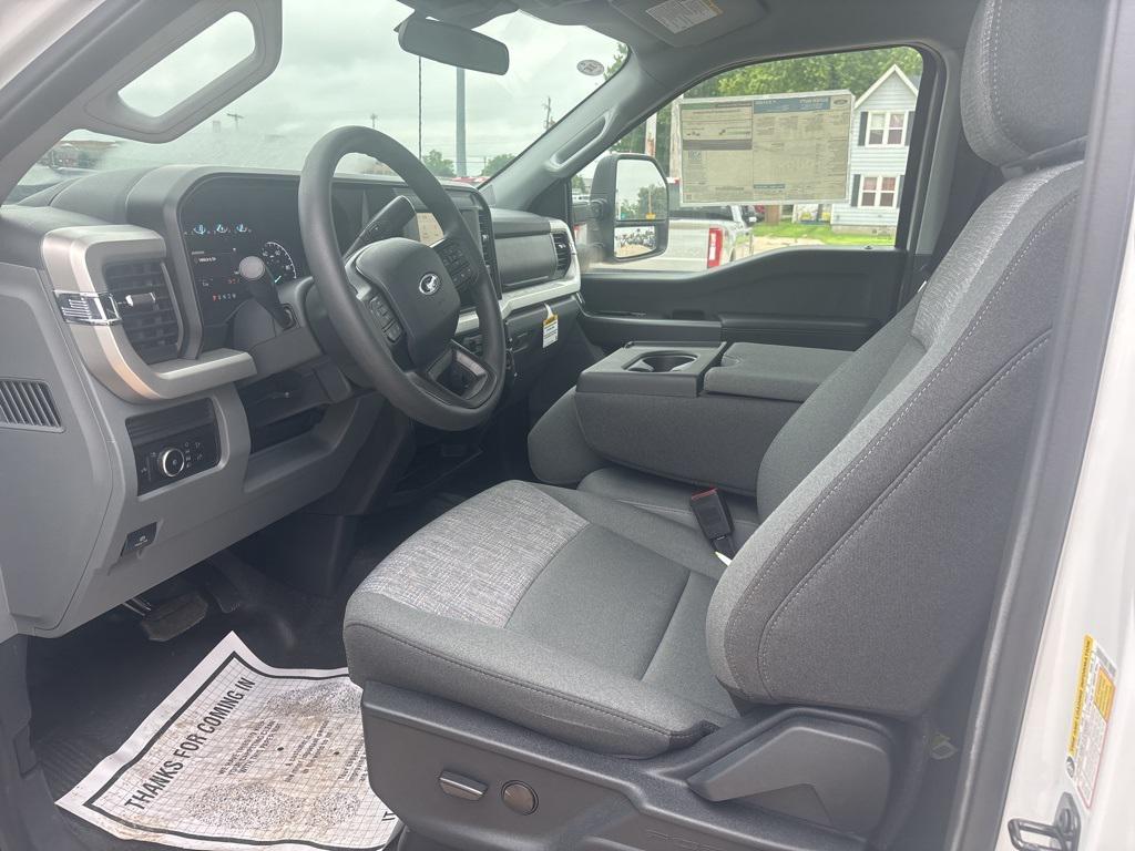 new 2025 Ford F-250 car, priced at $55,756