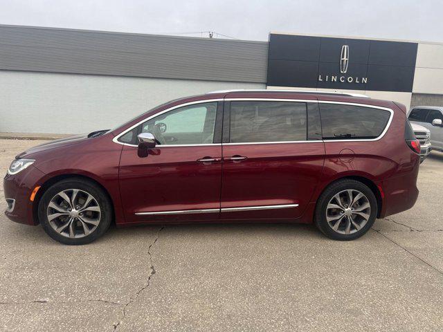 used 2017 Chrysler Pacifica car