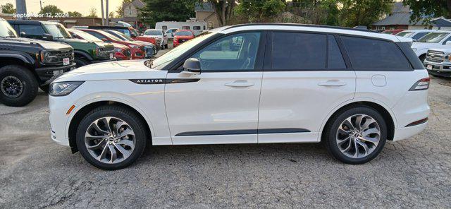 new 2025 Lincoln Aviator car, priced at $70,185