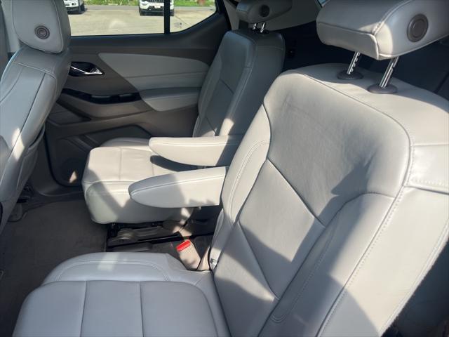 used 2018 Chevrolet Traverse car, priced at $20,452
