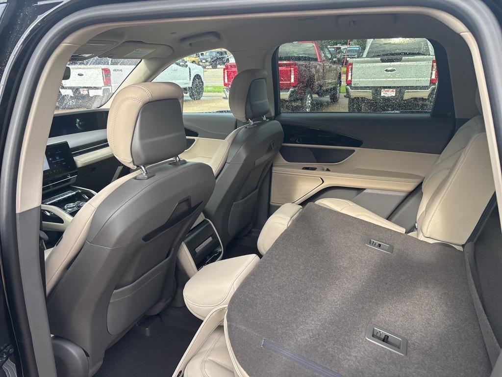 new 2025 Lincoln Nautilus car, priced at $61,535