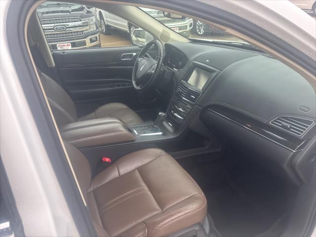 used 2013 Lincoln MKT car