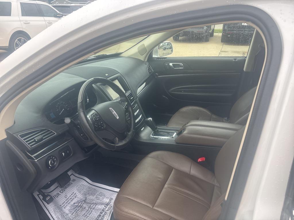 used 2013 Lincoln MKT car, priced at $12,874